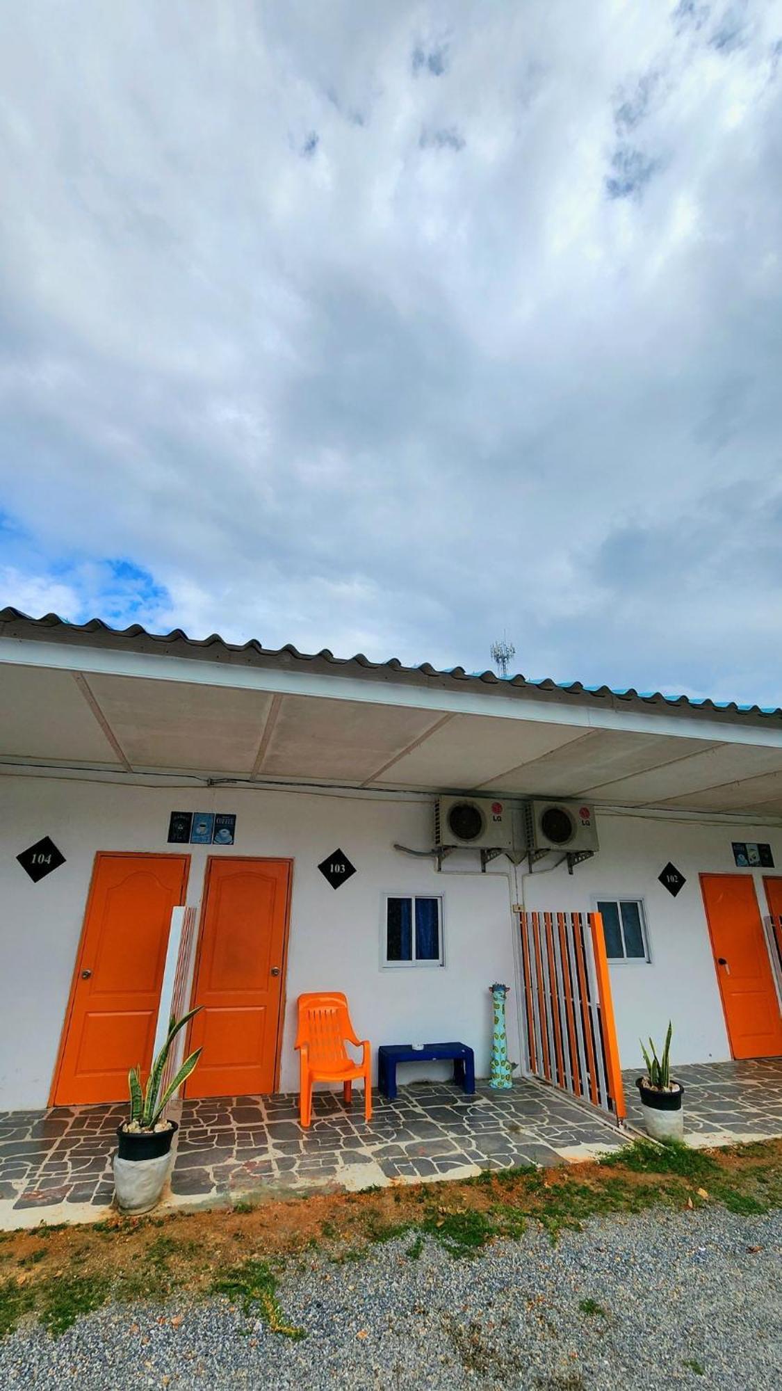 Ingpha Room For Rent Satun Eksteriør billede